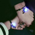 thumbnail image 1 of Joyería del Día de San Valentín, Pulsera RisingMoon, mayorista, cuentas simples, hojas, cadena de cuerda ajustable, Pulsera de pareja de playa luminosa de verano oso de fresa Electrónica, 1 of 6