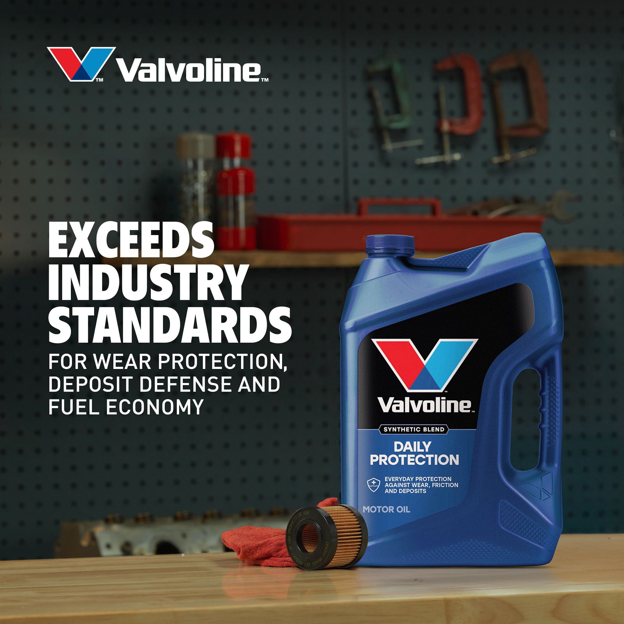 Valvoline Daily Protection Synthetic Blend Motor Oil SAE 5W-20 Bay Box (20 Quarts)
