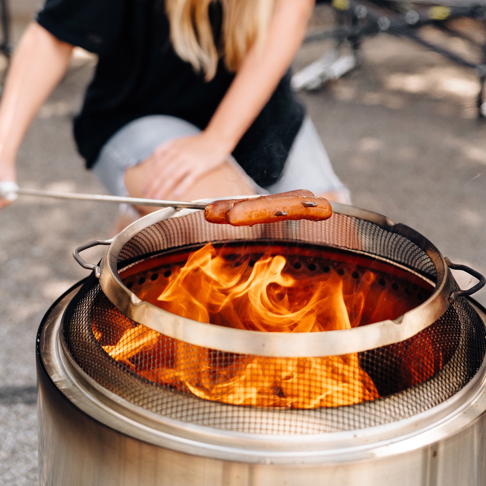 Solo Stove Bonfire Shield, Protective Spark Screen, Accessories for Fire  pit, Stainless Steel - Walmart.com