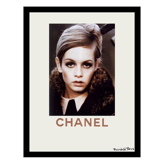 Twiggy Designer Fashion Framed Print