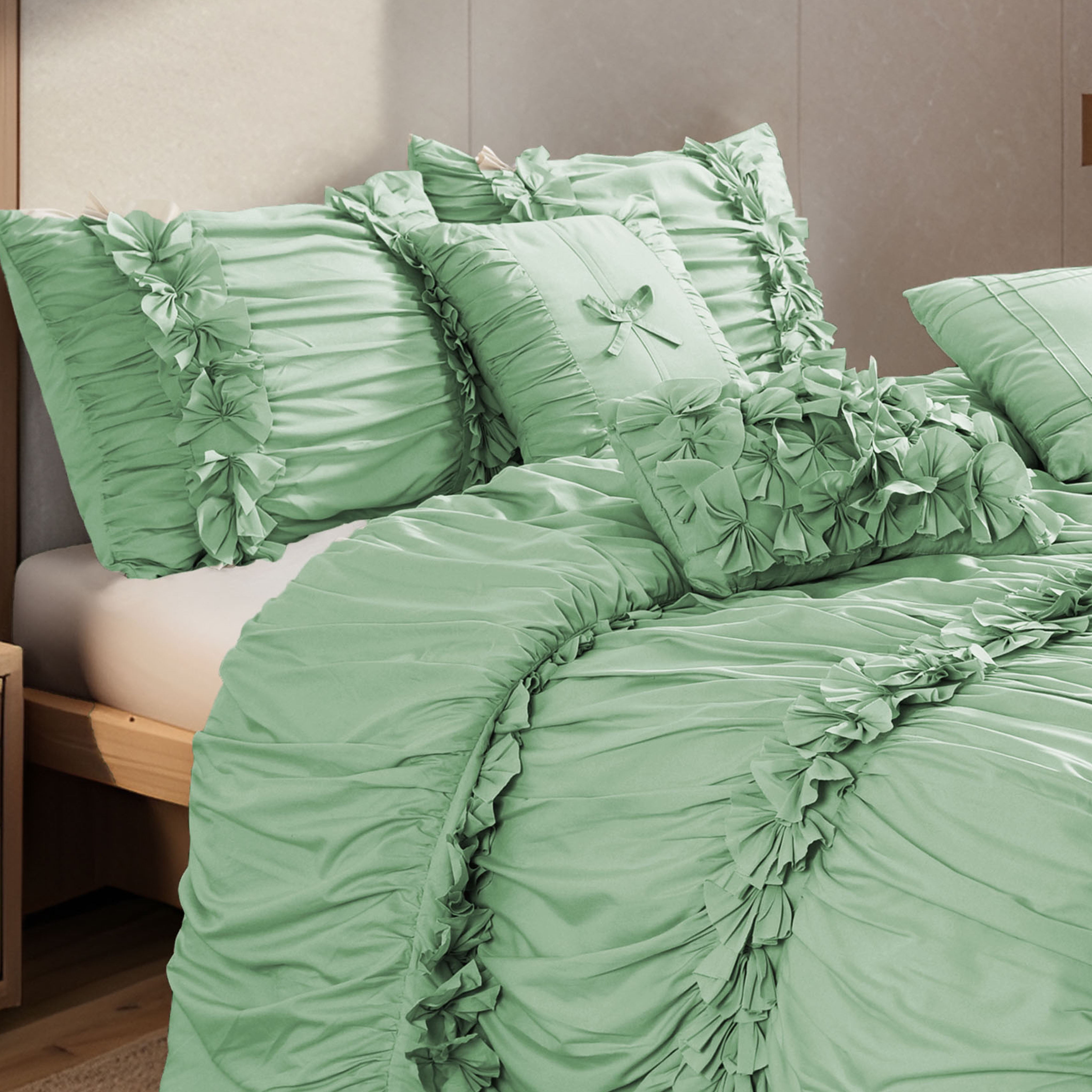 EvJk 7 Piece Ruched Pleat Comforter Set, Sage Romantic Bed in a Bag, Queen
