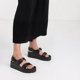 thumbnail image 3 of Sandalias SOSOWHLTE Comfort Slides con soporte para arco, color negro, talla 6, 3 of 5