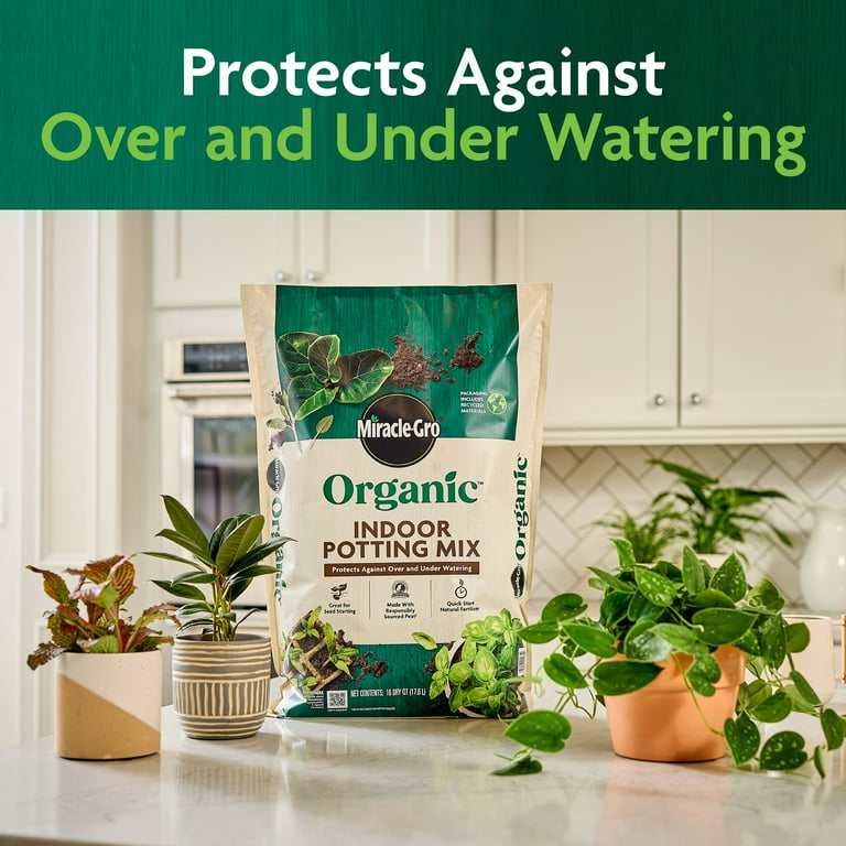 Miracle-Gro Organic Indoor Potting Mix, For Indoor Container Plants, 8 qt.