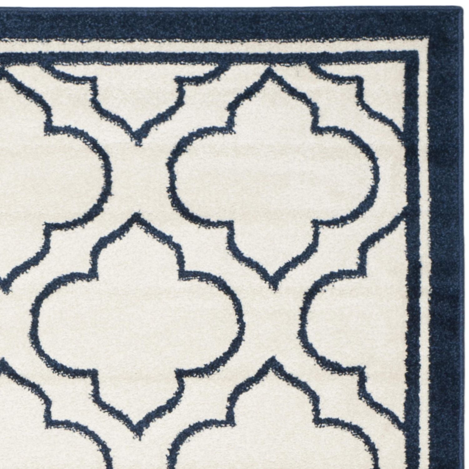 Safavieh Amherst Wilson Geometric Area Rug