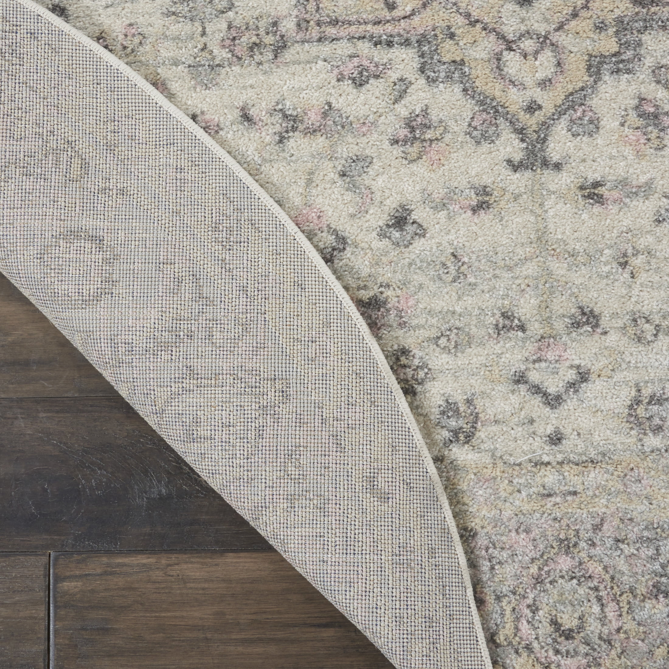 Serene Distressed Persian Ivory/Pink 5'3" x ROUND Area Rug, (5' Round)