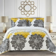 Helena Gold Luxury Print Lightweight Reversible Oversize Quilt / Bedspread Set : Full/Queen
