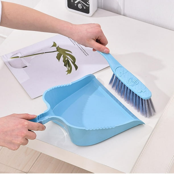 Juego de recogedor y cepillo de mano | Herramienta compacta para limpieza de mesa | Recogedor de plástico con borde de goma y cepillo de cerdas suaves | Azul/Verde | 34,5 x 22,8 cm | Orificios para