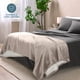thumbnail image 4 of Manta de Cama Bare Home Sherpa Reversible Liviana Tamaño King Color Piedra, 4 of 6