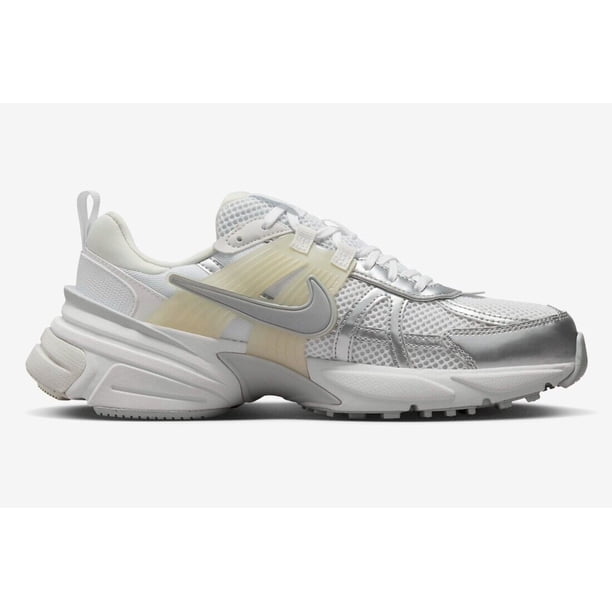 Women's Nike V2K Run White/Metallic Silver (FD0736 104) - 6