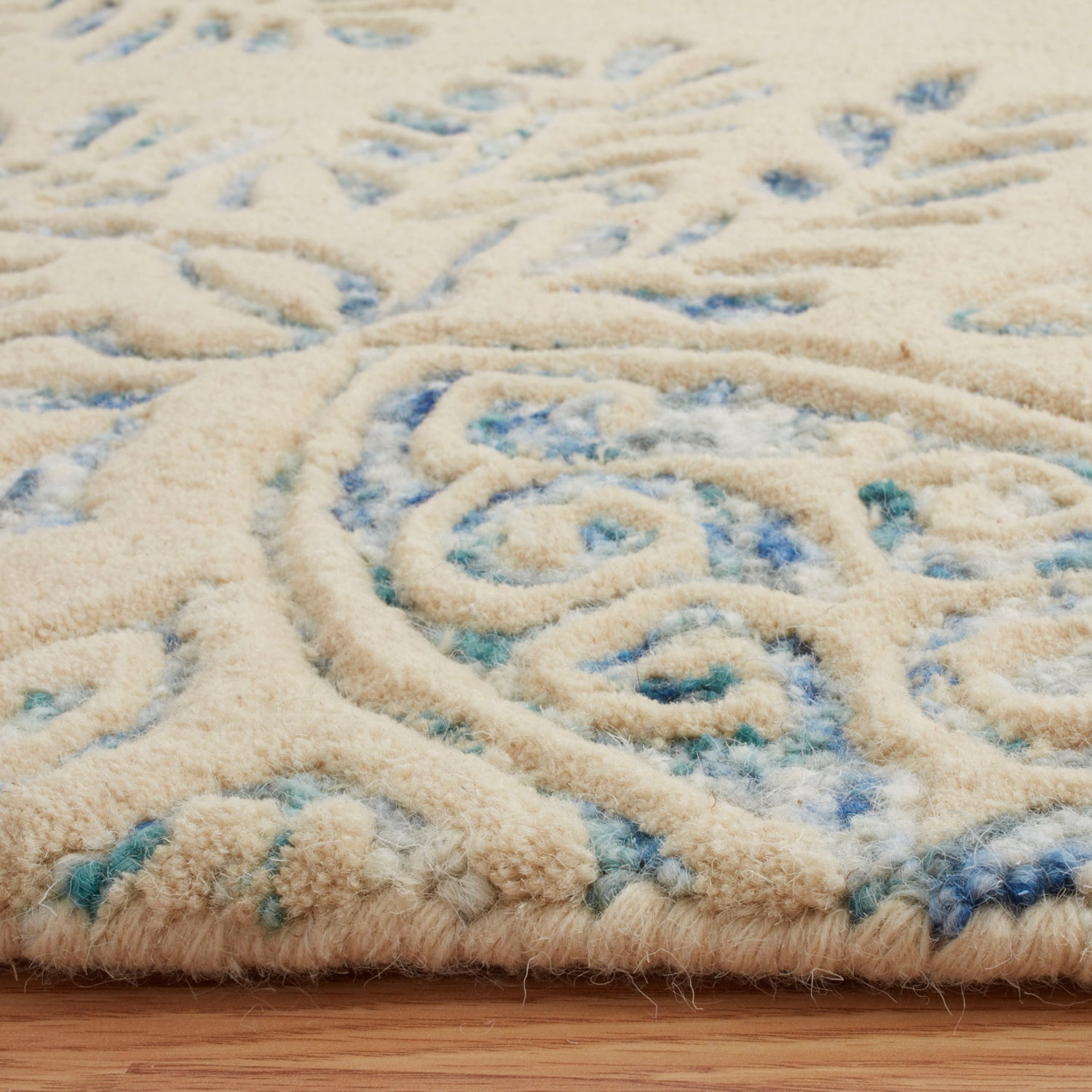 ST MORITZ 5X8' AREA RUG