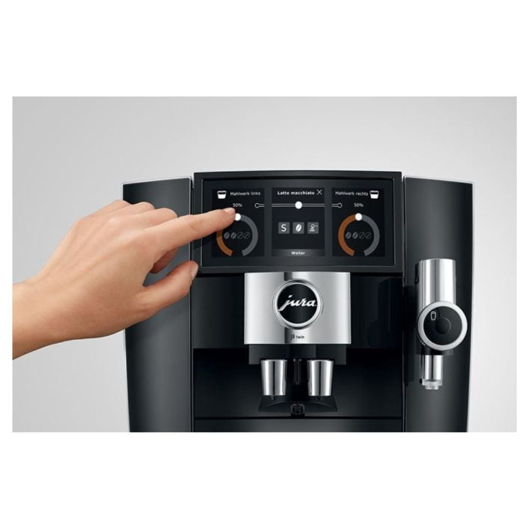 Jura J8 Twin Superautomatic Espresso Machine | 31 Recipes | Diamond Black | 15658