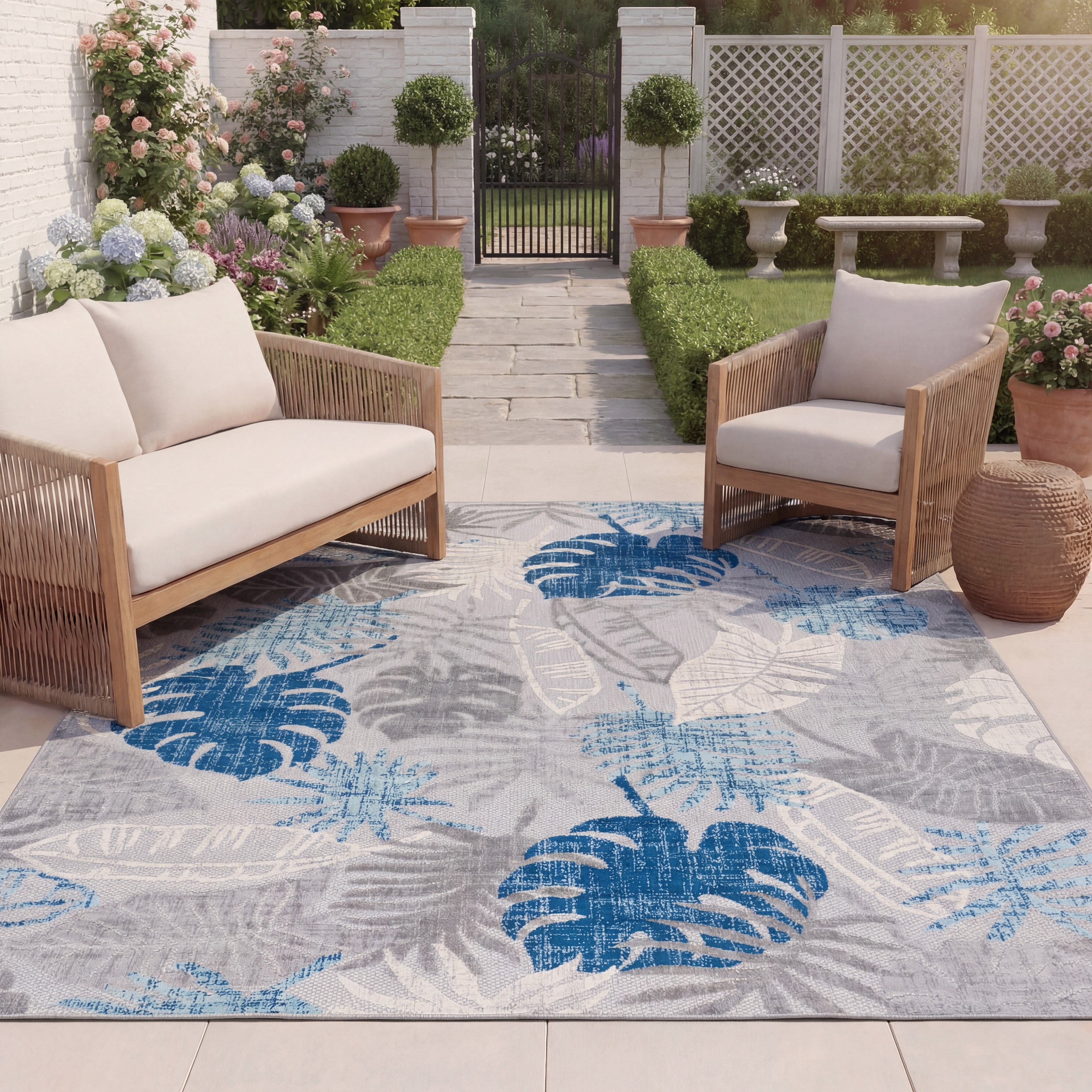 SAFAVIEH Cabana Kuzman Botanical Indoor/Outdoor Area Rug, Grey/Blue, 4' x 6'