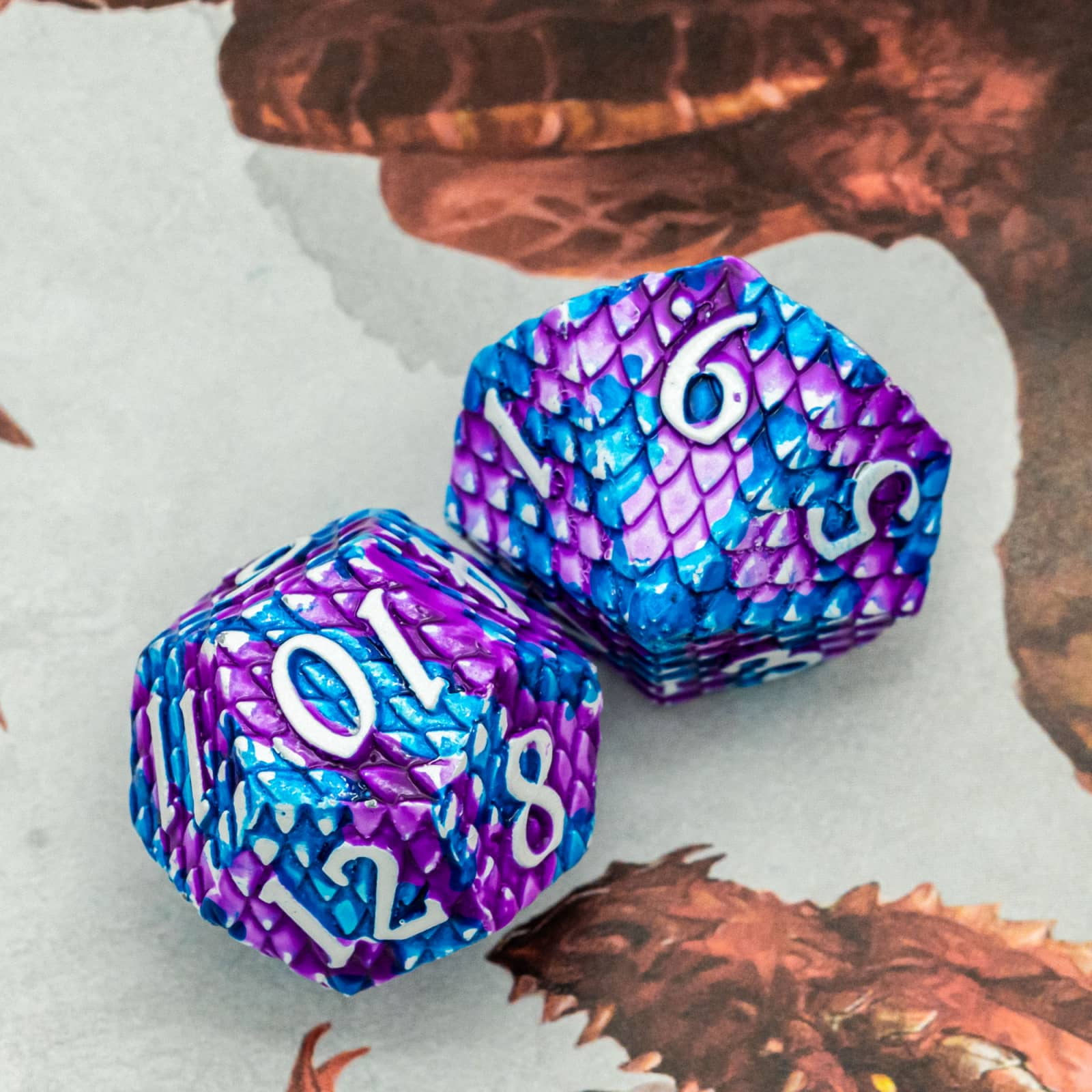Cusdie 7PCS/Set DND Metal Dice, Dragon Scale Metal Dice Set, Polyhedral Dice Set, for Role Playing Game D&D Dice MTG Pathfinder
