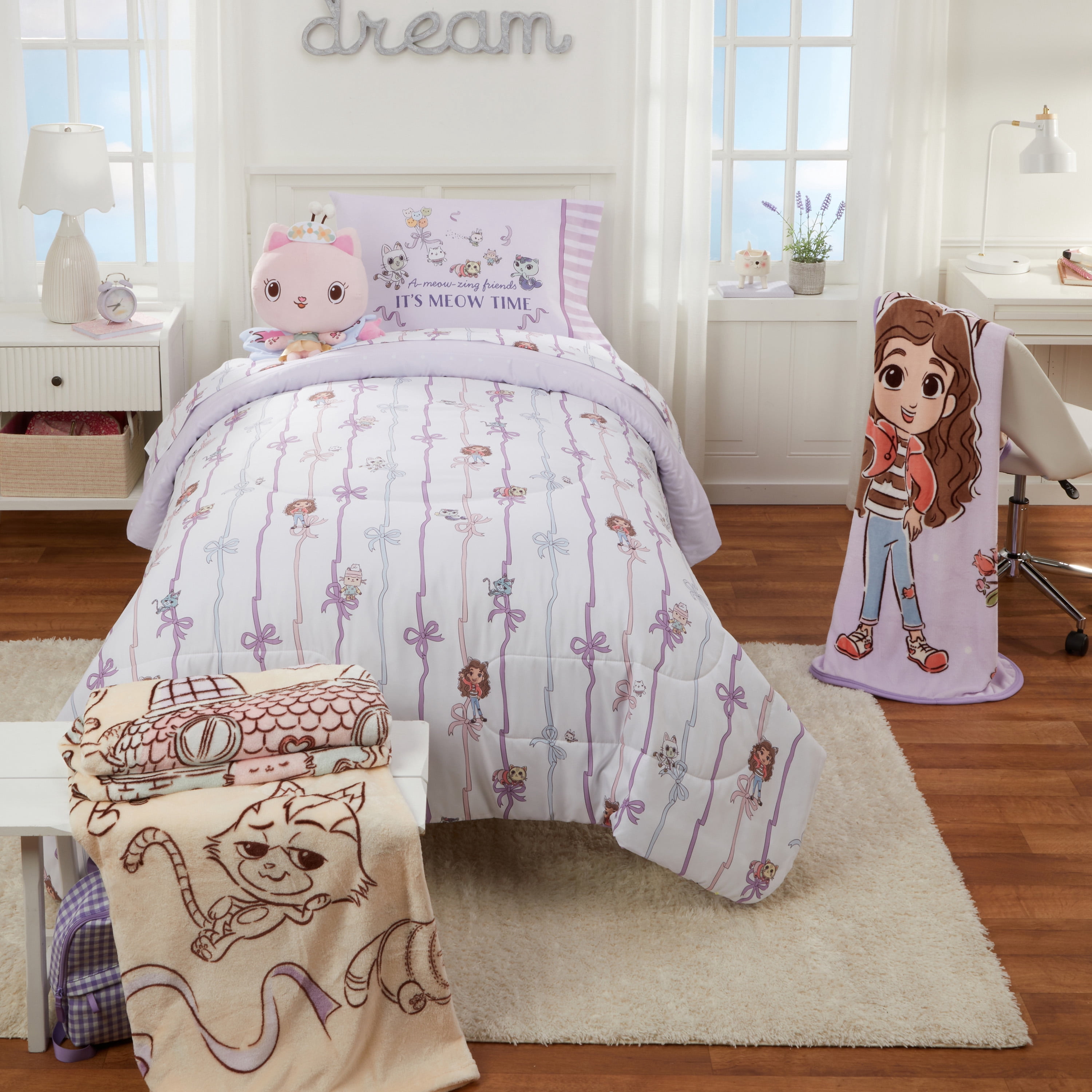 Gabby's Dollhouse Kids Purple Reversible Comforter, Bed in a Bag, Full