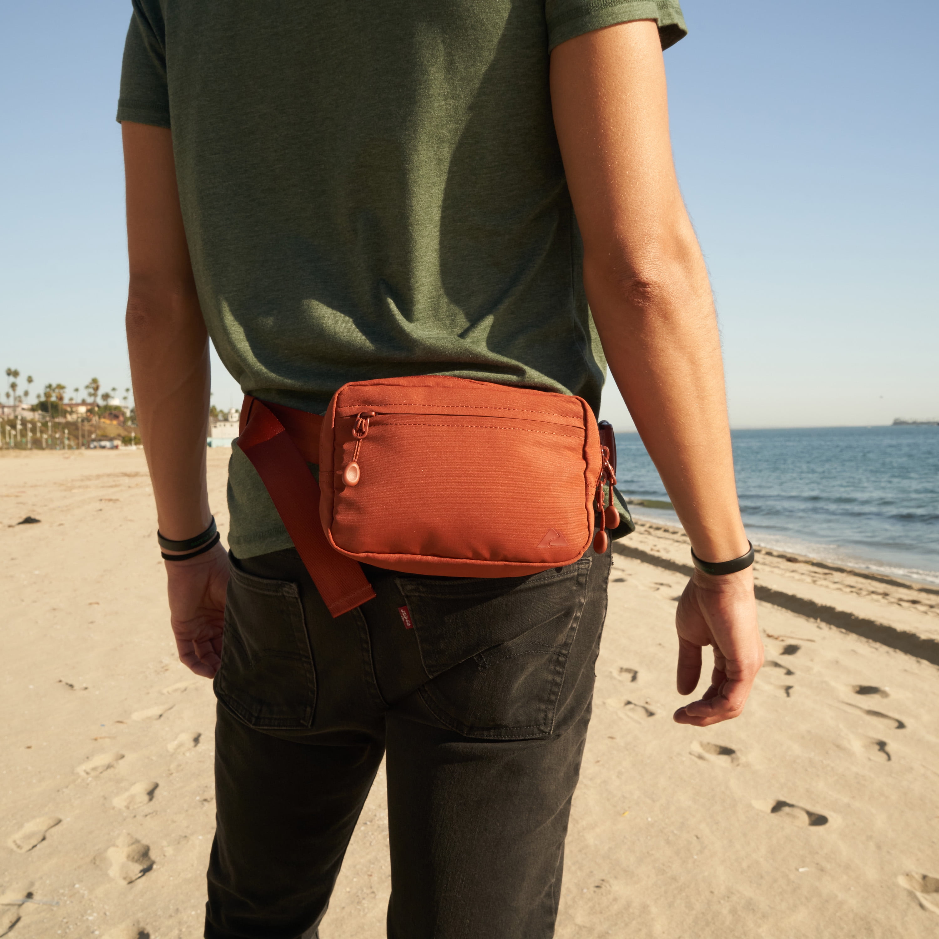 Ozark Trail Waistpack, Rust Fanny pack, Polyester, Zipper, Adult, on Waist