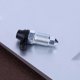 thumbnail image 1 of Pezón de tornillo de freno de coche Bomba de freno de motocicleta portátil / Pezón de tornillo de purga de calibrador, 1 of 8