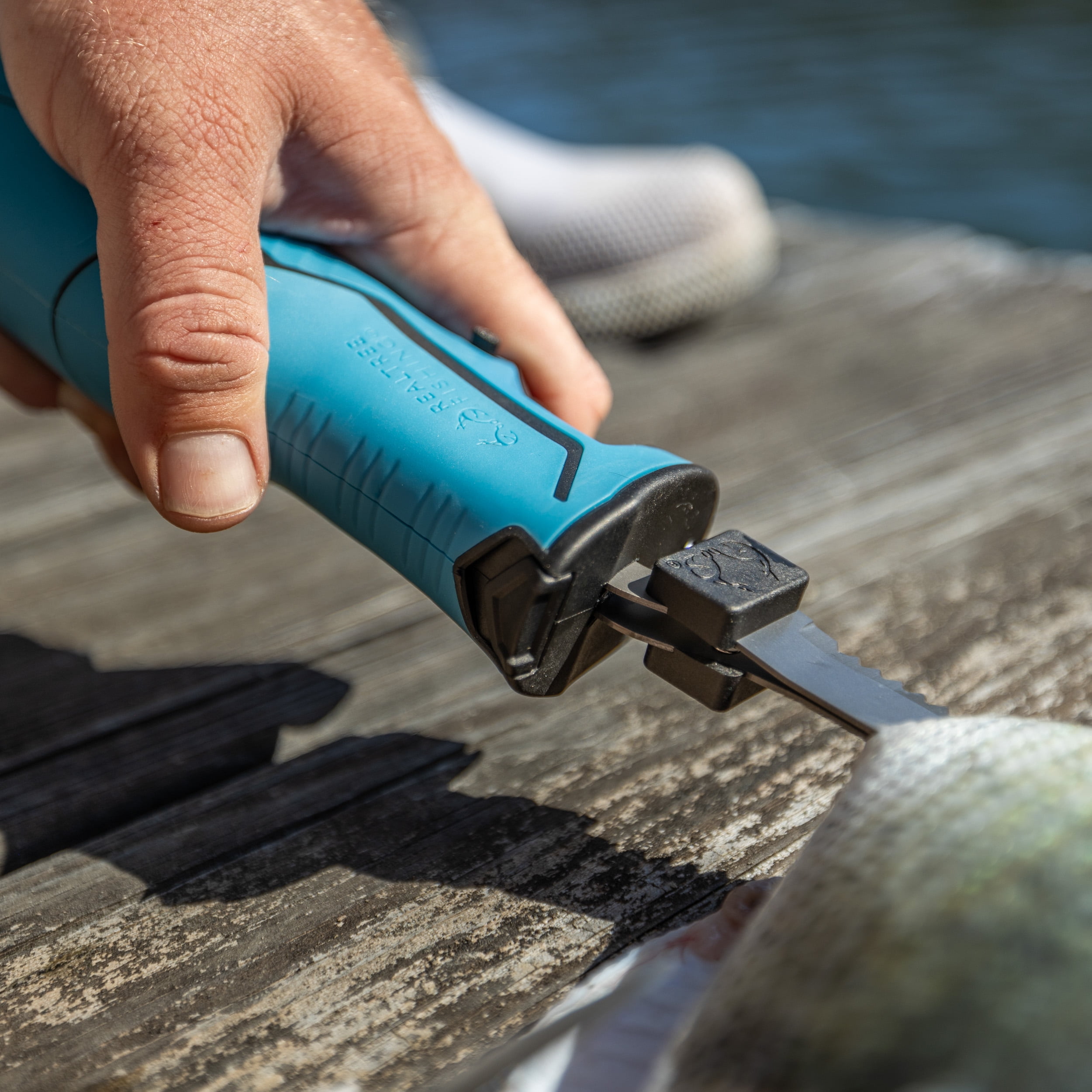 Realtree Electric Fishing Fillet Knife with 3 Blades, 12 Volt