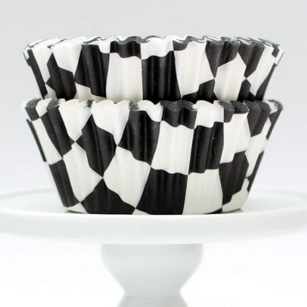 checkered black greaseproof cupcake liners