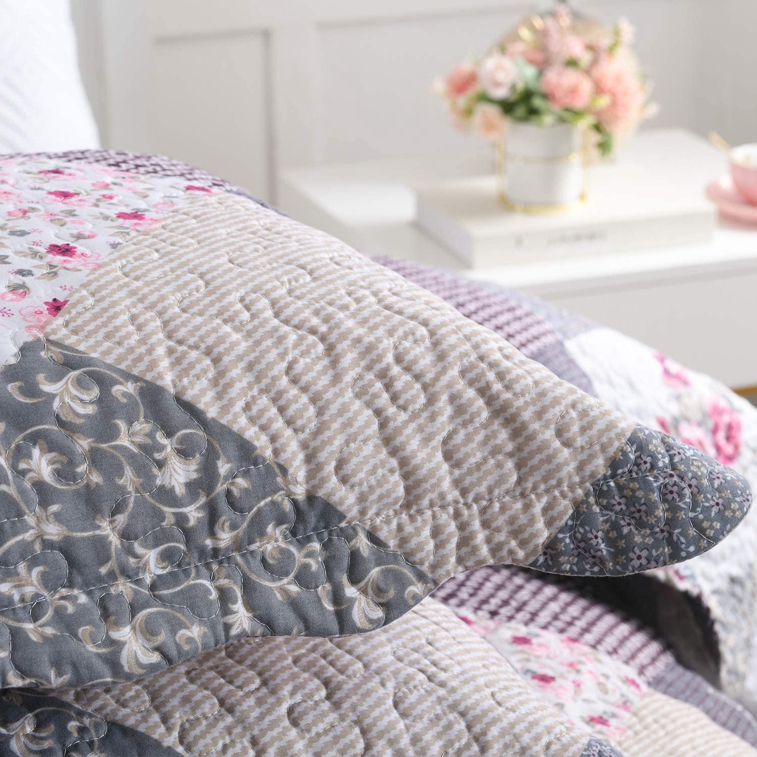 WannaToo Quilt Set 3 Piece Microfiber Quilts Reversible Bedspreads Patchwork Coverlets Floral Bedding Set All Season, Grey Rose, King size