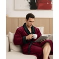 thumbnail image 4 of Bata para Hombre NY Threads de Coral Fleece con Cuello Chal Burdeos, 4 of 7