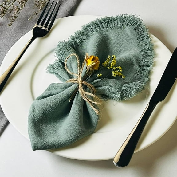 ERDOUY Tassels Cloth Napkins Set of 4,Light Green 17.72x17.72in Cotton-Linen Dinner Cloth Napkins, Versatile Dining Napkins for Multiple Occasions