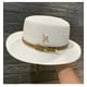 thumbnail image 1 of Sombrero de paja plano para mujer, sombrero de paja con letra R de Metal, elegante, para playa y vacaciones, a la moda, nuevo, 1 of 4