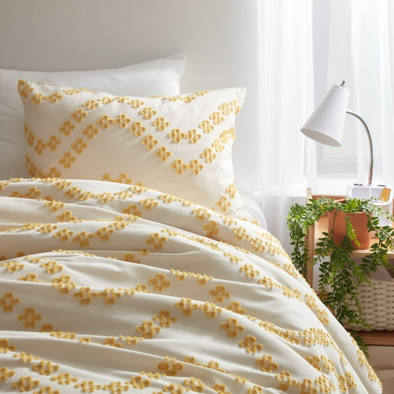 Yellow and white bedding online