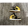 thumbnail image 2 of Jo r-dan 1 Retro Mid New Love 2017 G’s Size 6.5, 2 of 5