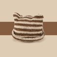 thumbnail image 2 of Gorro de invierno cálido y elástico con orejas de gato, tejido a rayas, color beige y marrón, 2 of 3