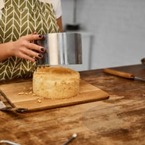 HOOWIFFY Clear Acrylic Round Cake Display Base, Sturdy Reusable Cake Circle for Party, Wedding, and Home Decoration