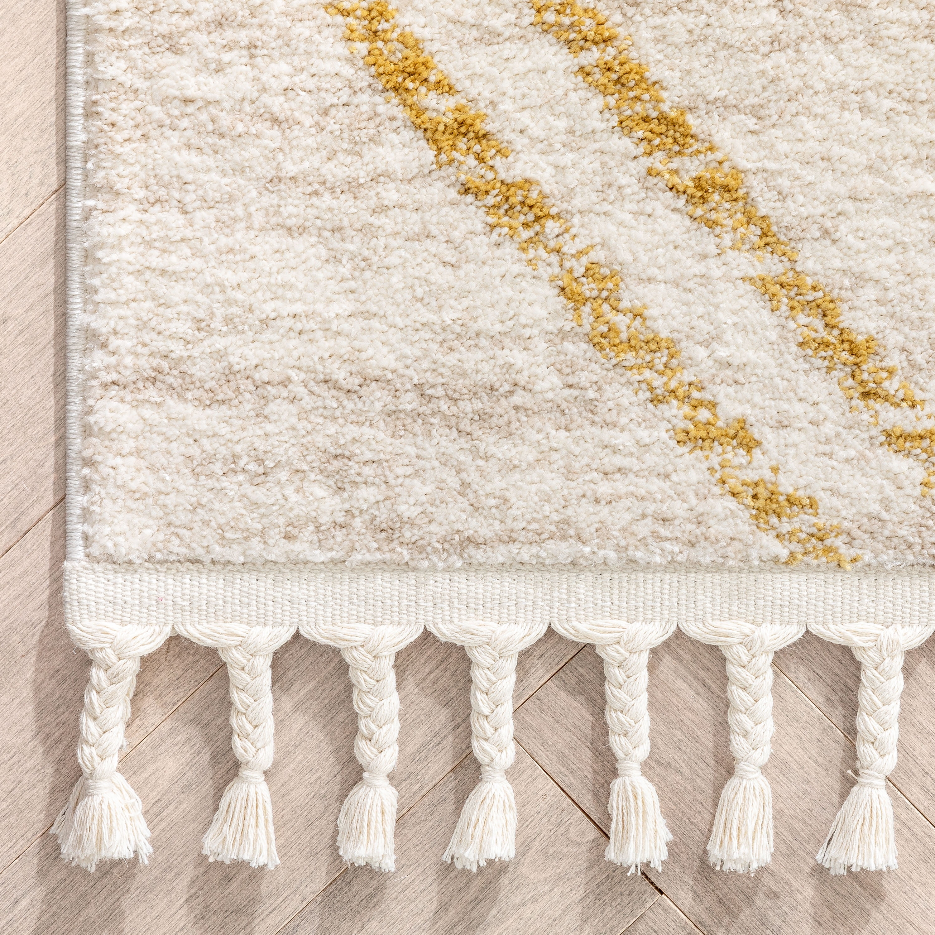 Well Woven Kennedy Reeve Modern Chevron Pattern Yellow Ivory 3'11" x 5'3" Kids Area Rug