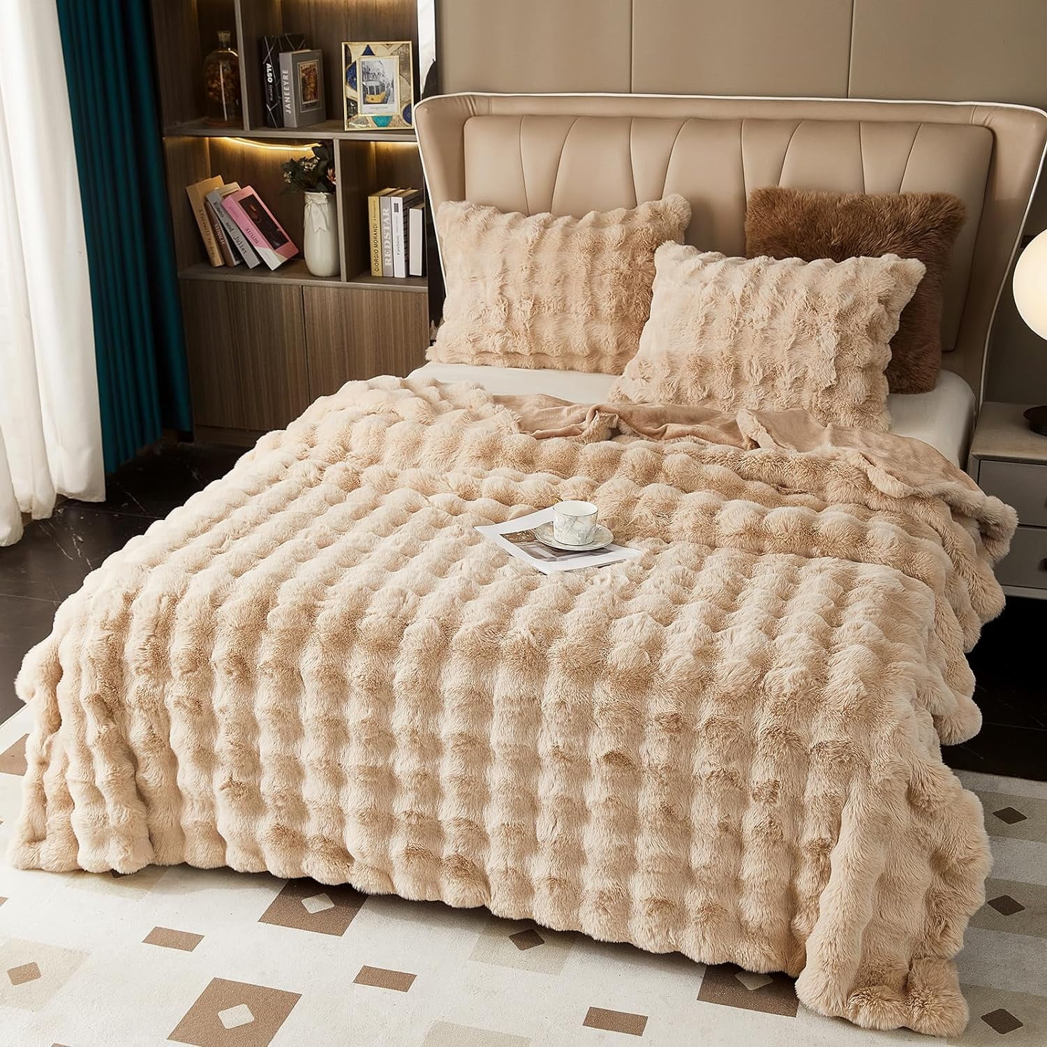 TOPCHANCES Faux Fur Throw Blankets, Soft Luxury Plush Blanket, Fleece Throw Blanket for Sofa Couch, Light Coffee, 78*63inches