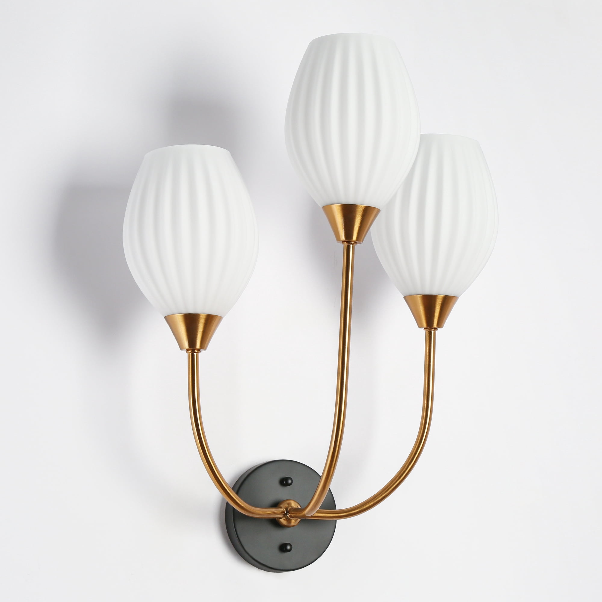LNC GriseldaFenwick 15.3-in W 3-Light Polished Gold Modern/Contemporary LED Wall Sconce