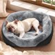 thumbnail image 1 of Cama mediana para perros Bedsure, 76 x 61 x 20 cm, felpa, antideslizante, gris, 1 of 8