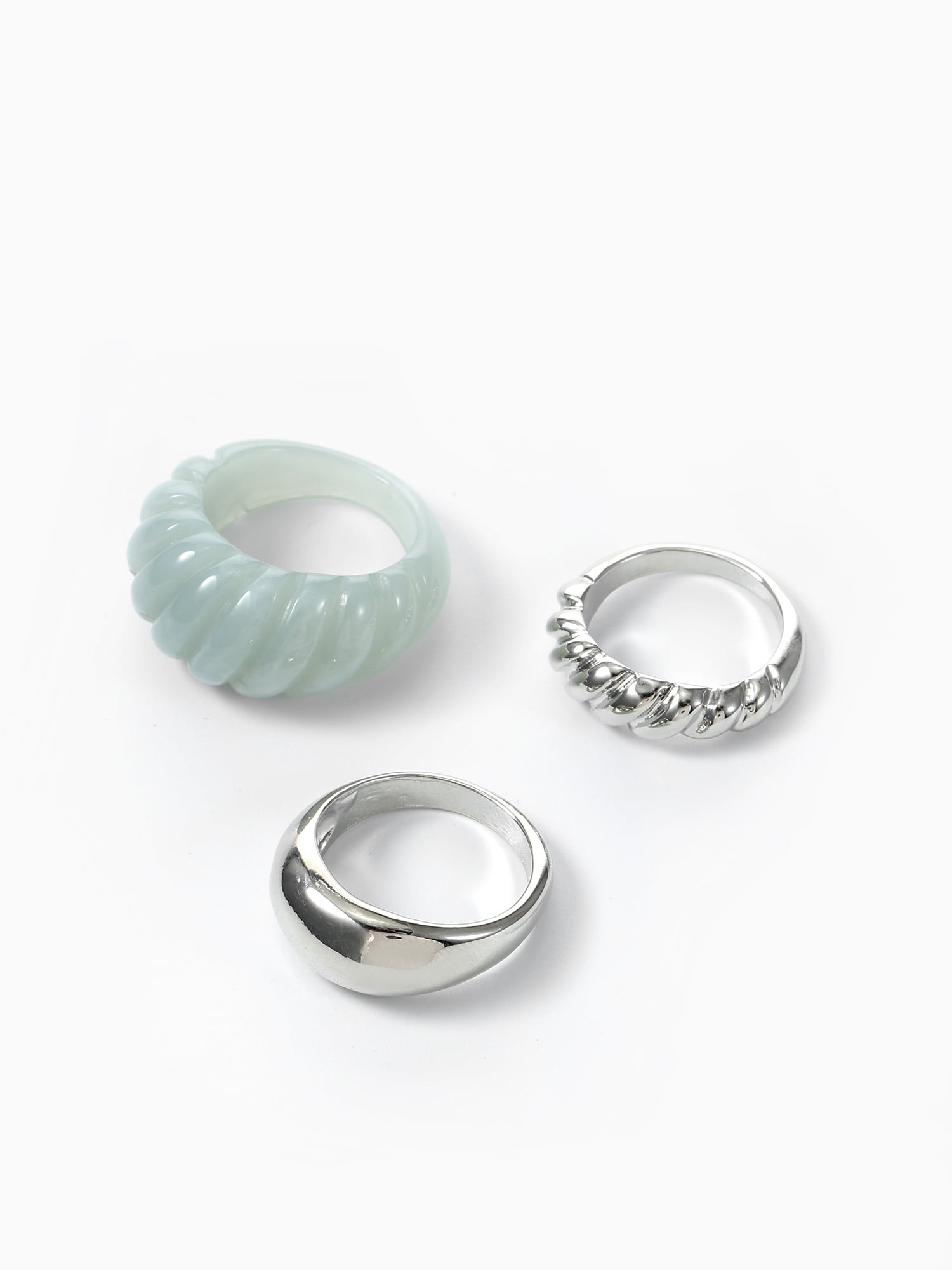 Time and Tru Multicolor Acrylic Ring Set