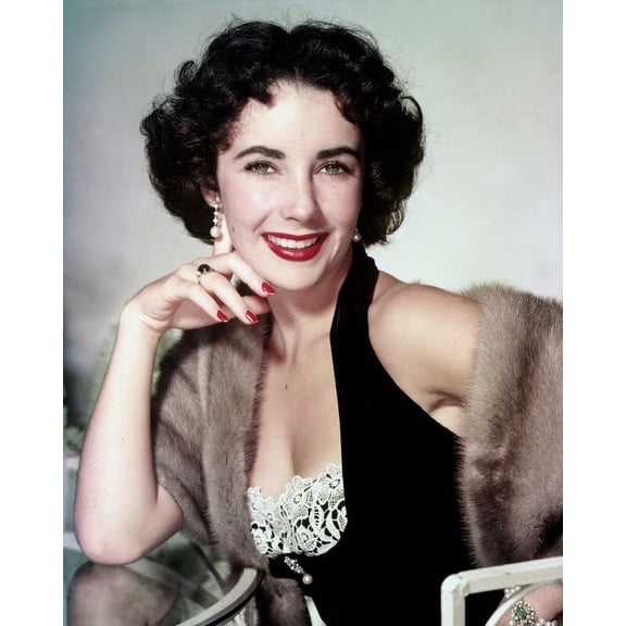Elizabeth Taylor 24X36 Classic Hollywood Poster Glamour Pose 1950's