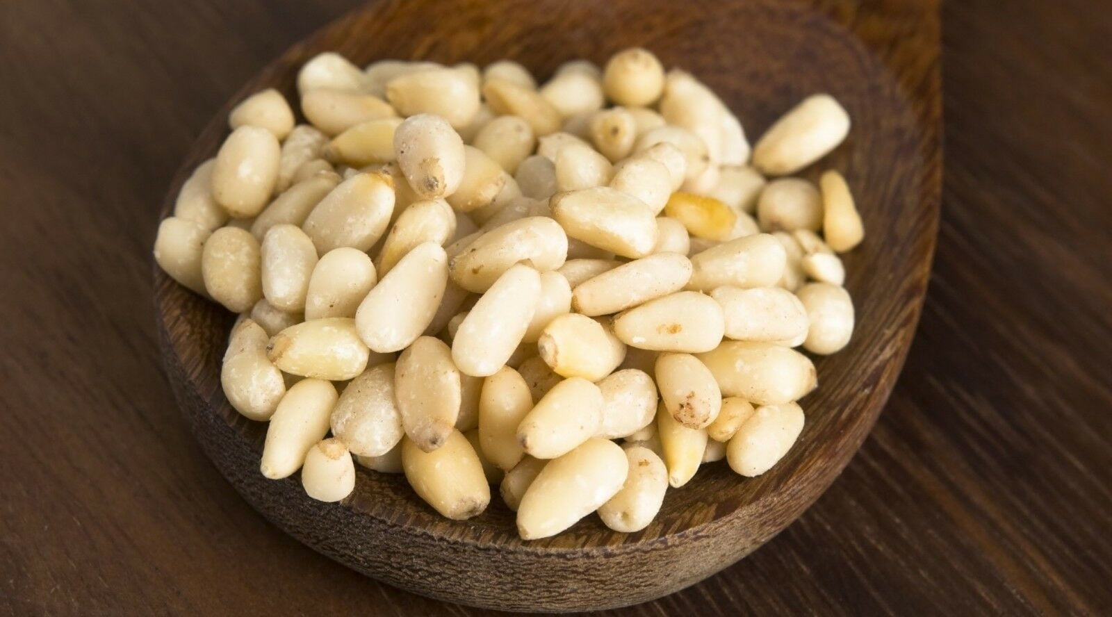 FRESH RAW PINE NUTS / PIGNOLIA 3 LB