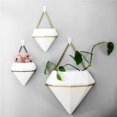 thumbnail image 4 of Wosthever Maceta triangular de cerámica para aire, contenedor de decoración para colgar en la pared, ideal para plantas de Cactus suculentas, maceta para Decoración del hogar Negro Wosthever HA024127-02, 4 of 6
