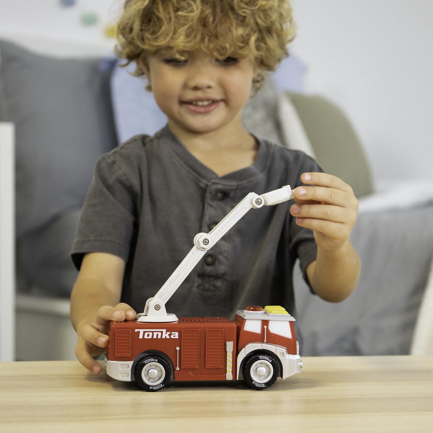 Tonka Mighty Force L&S Nozzle Truck