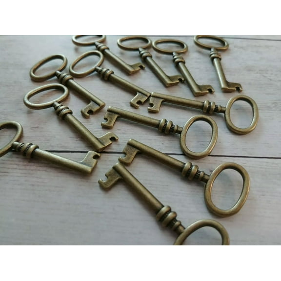 U8MO 25 Bulk Skeleton Keys Antiqued Bronze Keys Pendants Wedding Keys Skeleton Key
