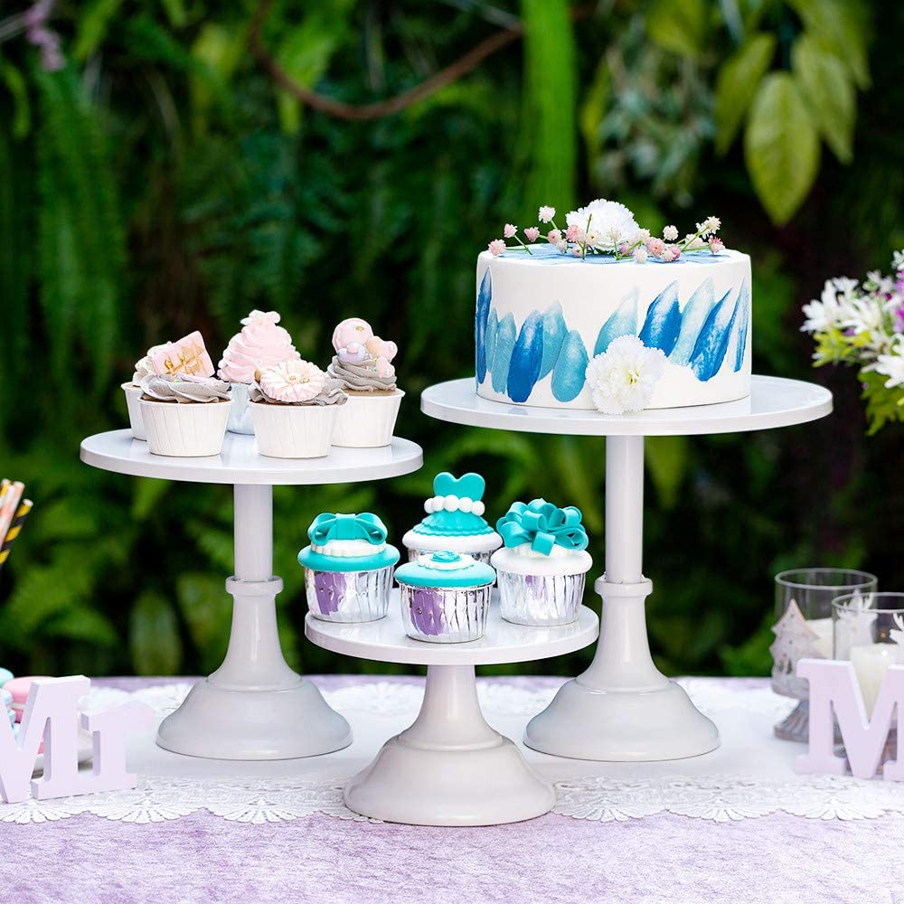 baby shower cupcake stand centerpiece
