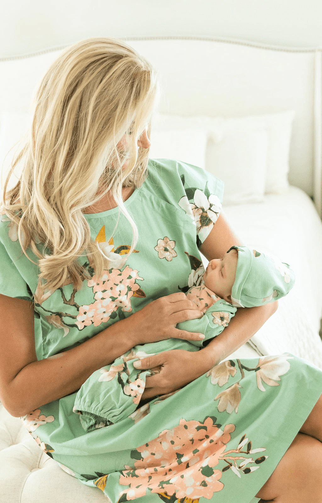 15 Best Maternity Robes, According To Fashion Stylist In 2024