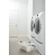 thumbnail image 5 of Cesto para ropa sucia Rubbermaid Hip-Hugger de 56 L, blanco, apilable, 5 of 5