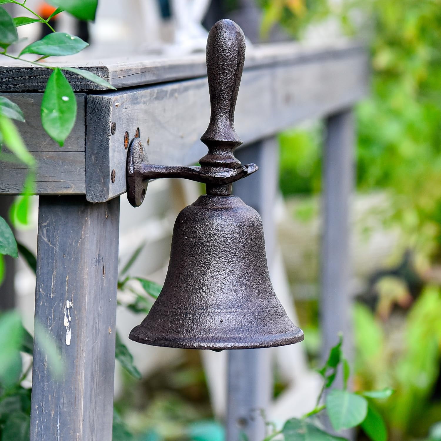 Sungmor Cast Iron Dinner Bell, Rustic Hand Held Bell, Decorative Farmhouse Wall Hanging Doorbell, Indoor Outdoor Call Bell for Kitchen, Patio, Back Door