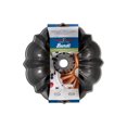 thumbnail image 1 of Moule bundt en fonte de Nordic Ware, 1 of 7