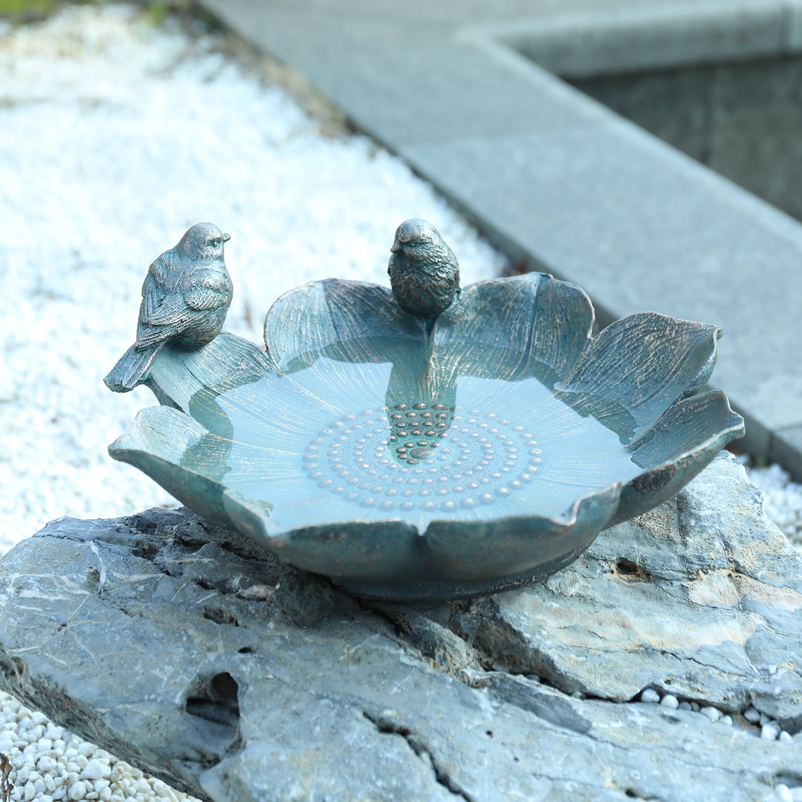 Outdoor Vintage Elegance Resin Bird Bath Bowl with Ornamental Birds, Perfect for Yard Decor & Outdoor Table Centerpiece