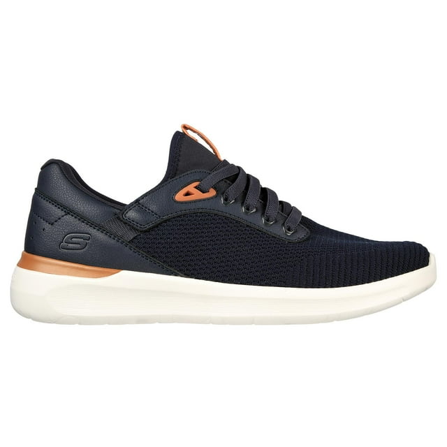 tenis skechers hombre casuales fit transpirables azul 29 vista lateral derecha de tenis Skechers para hombre en color azul con empeine textil tejido, suela blanca ligera, ojal decorativo naranja y logo 'S' en el talón; perfil bajo y cordones planos sobre fondo blanco; a menudo usado como tenis casuales para caminar.