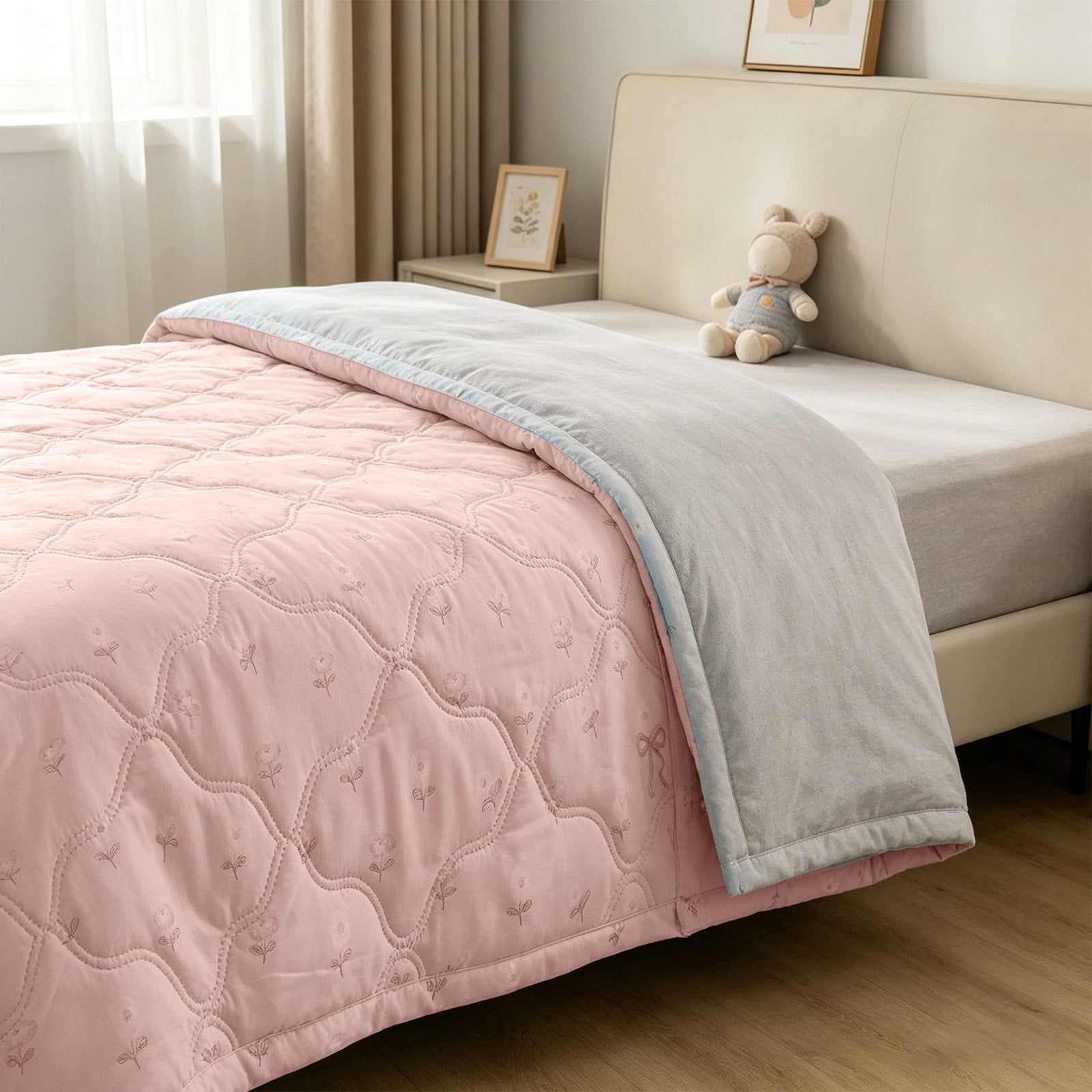 YiJuHui Floral Cool Quilt for Summer, Lightweight Breathable Air Conditioning Blanket for Bedroom, Soft Polyester Cooling Comforter for Travel & Home