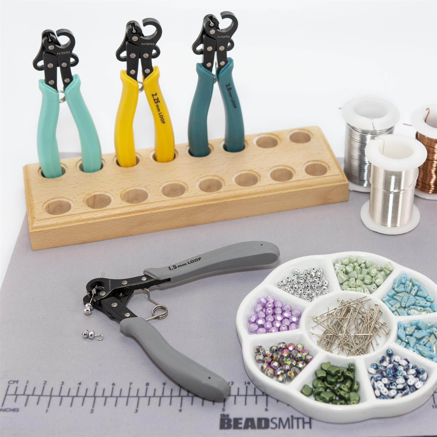 The Beadsmith 1-Step Combo Pack - 1.5mm, 2.25mm & 3mm Looper Pliers -  24-18g Craft Wire - Instantly Create Consistent Loops for Rosaries,  Earrings, Bracelets, Necklaces & Wire Jewelry in One Step 