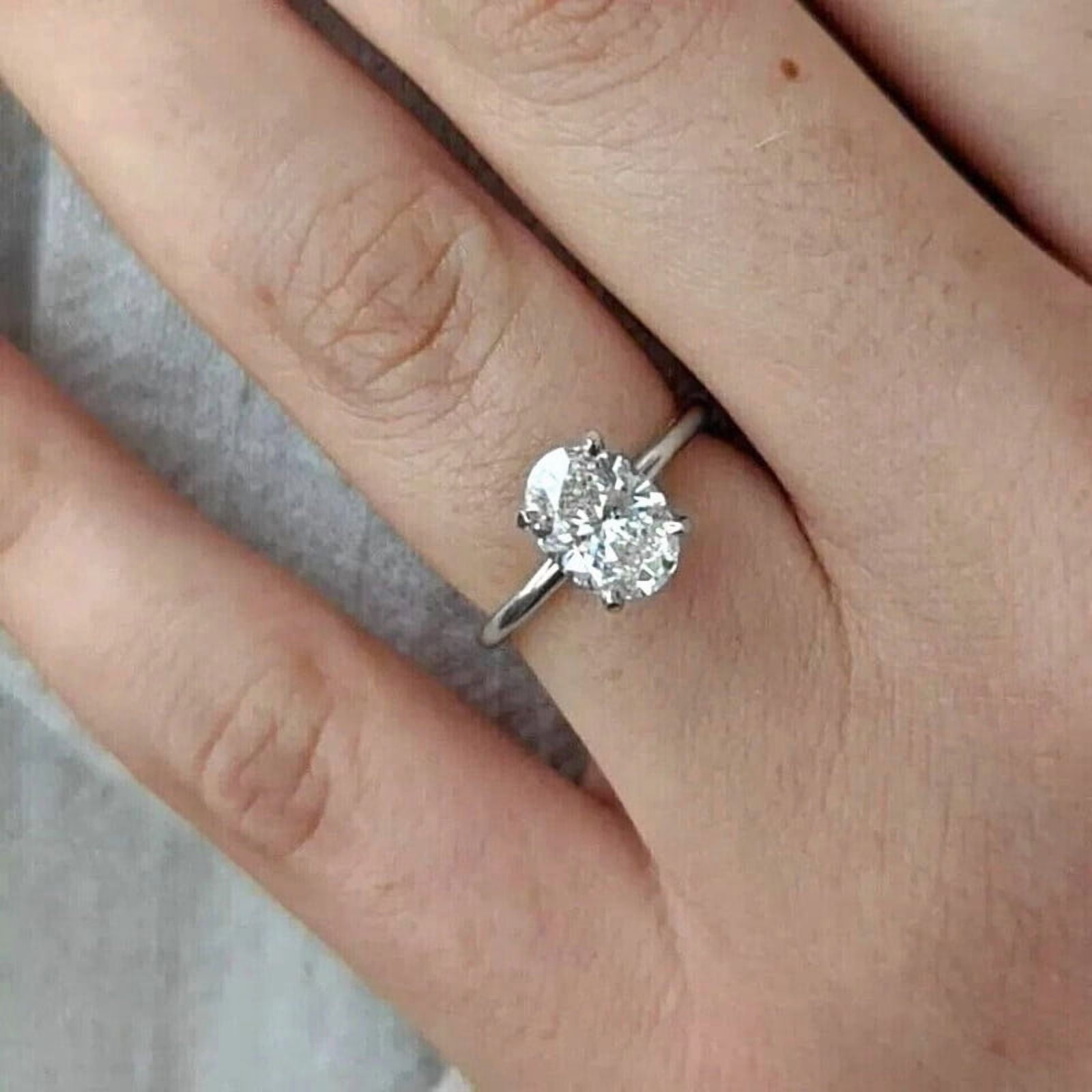 solitaire jewels 2.5CT Oval Moissanite Solitaire Engagement Ring For Women, 18K White Gold